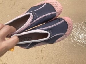 若干使用感アリの貸し出し用マリンシューズ